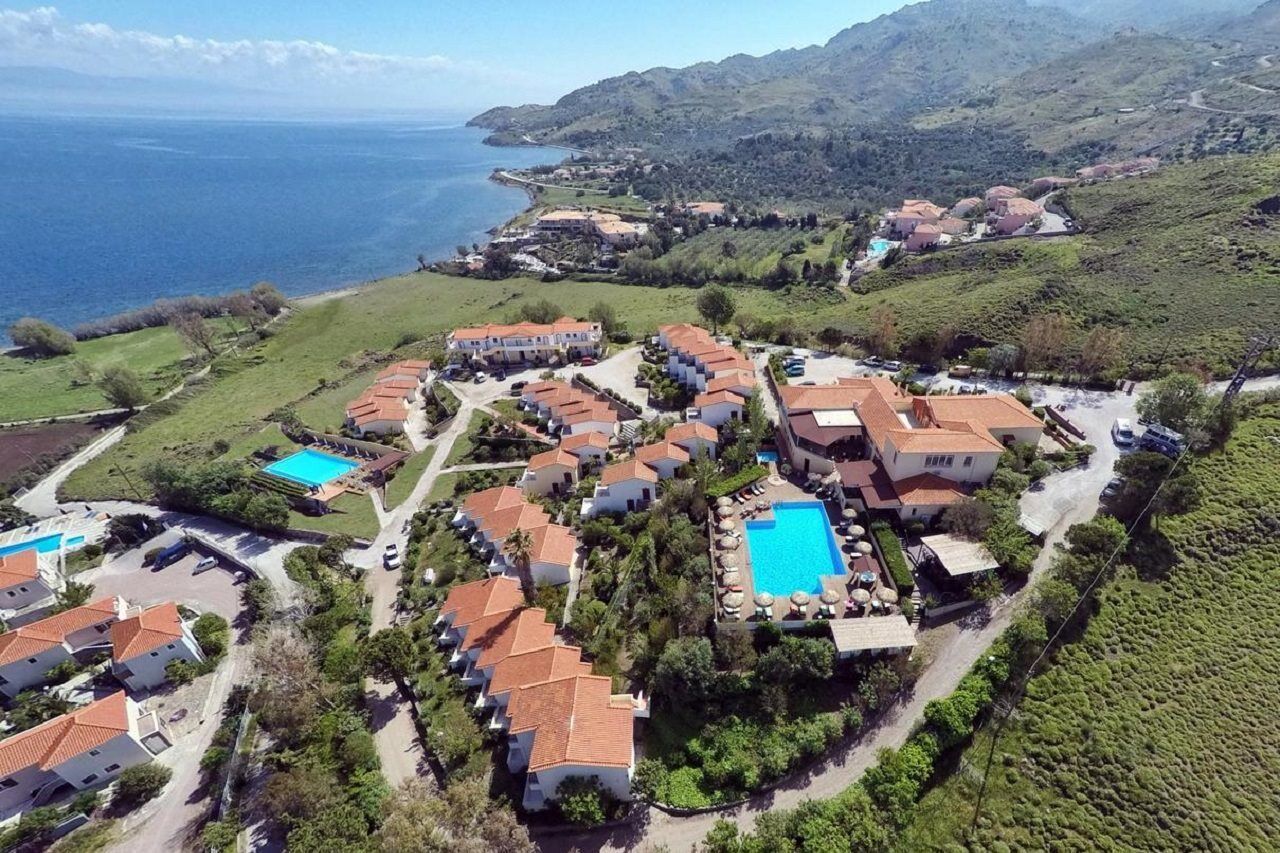 Belvedere Aeolis Hotel Mithimna Eksteriør bilde